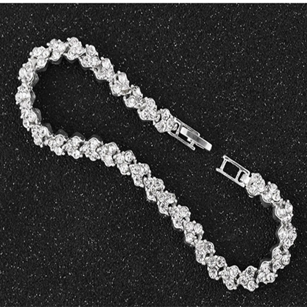 Luxury AAA Zircon Opal Clover Adjustable Bracelet For Women New Fashion Sparkling Gold Color Bracelet Wedding Jewelry Party Gift