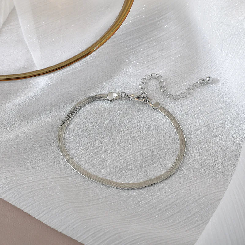 Luxury AAA Zircon Opal Clover Adjustable Bracelet For Women New Fashion Sparkling Gold Color Bracelet Wedding Jewelry Party Gift